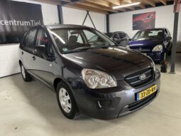 Kia Carens 2.0 CVVT vol