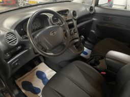 Kia Carens 2.0 CVVT vol