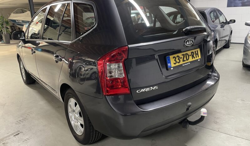 Kia Carens 2.0 CVVT vol